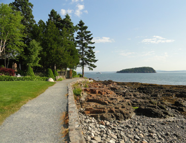 picture along shore path in bar harbor maine 