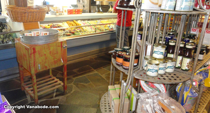 picture of cheese and gourmet products at blue heron french cheese in tillamook oregon