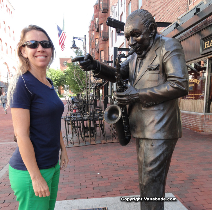 burlington vermont big joe burrell statue picture