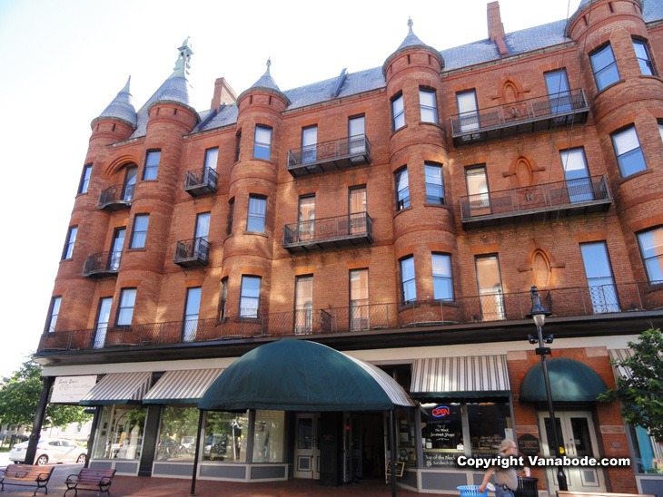 brick building burlington vermont picture