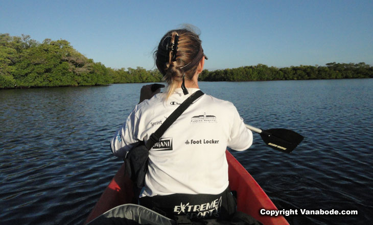 picture of kayaking in cape coral