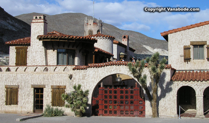 picture of scotty's castle in death valley