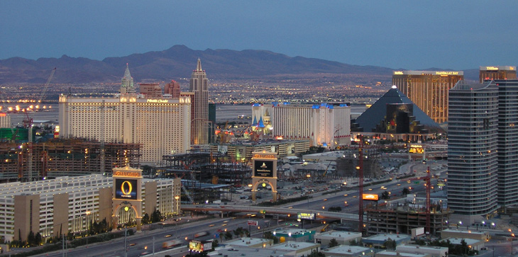 picture of las vegas strip from the top of rio