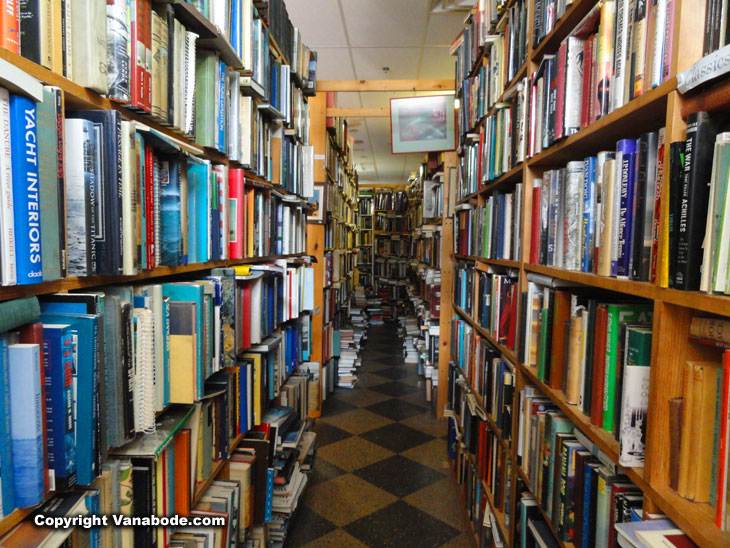 portland maine ecclectic bookstore