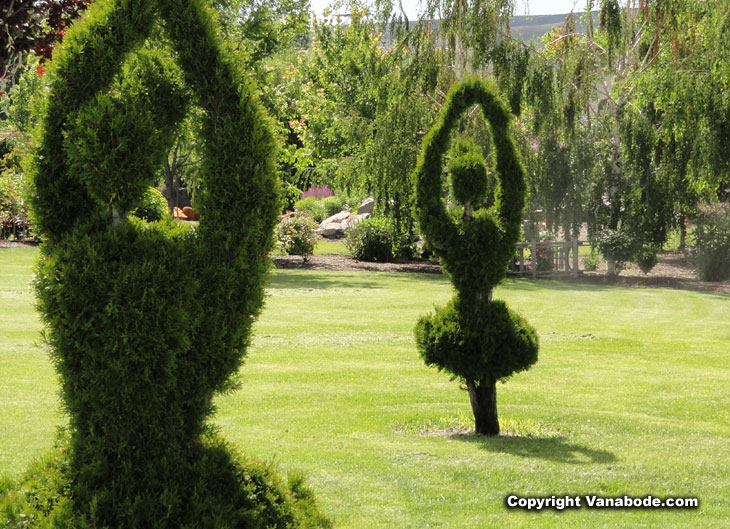 topiary ballerinas in prosser near wine village picture