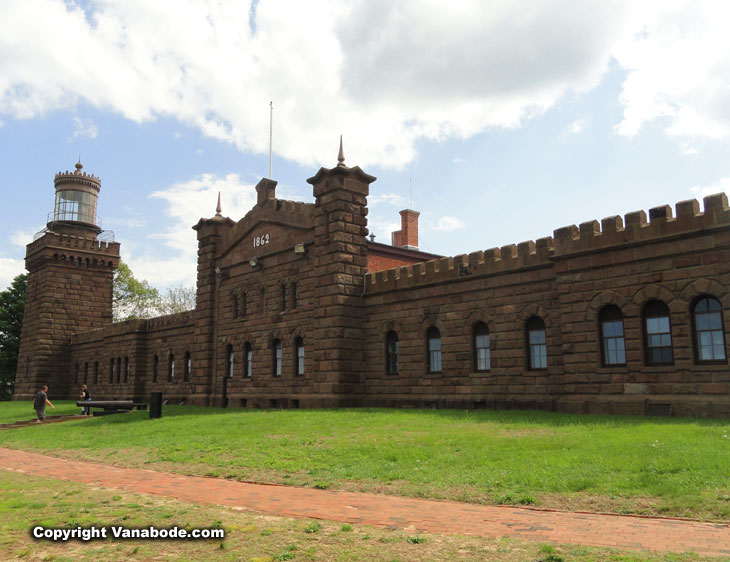 twin lights lighthouse in new jersey shows very old structure overlooking the ocean