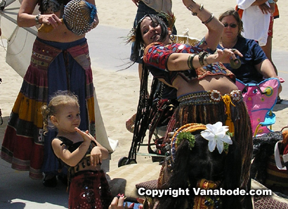 picture of belly dancers at venice beach